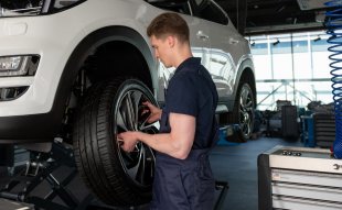 <span><span>Выгода до 15% на шиномонтаж</span></span>